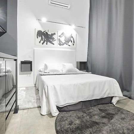 Dulce Modern Y Luxury Apartment Seville Ngoại thất bức ảnh