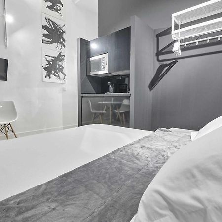 Dulce Modern Y Luxury Apartment Seville Ngoại thất bức ảnh